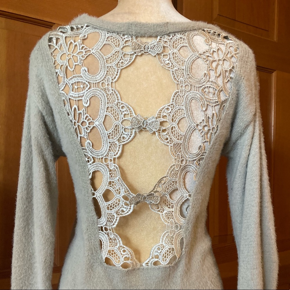 Lace V-Neck Casual Sweater - Picture 3 of 16